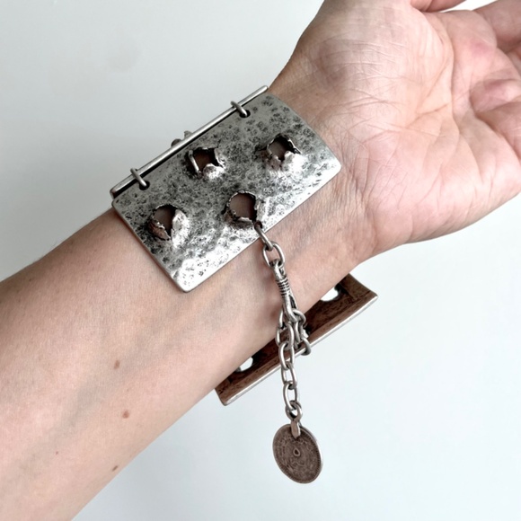 Vintage Artisan Handmade Hammered Silver Metal Cuff Bracelet - Picture 4 of 17